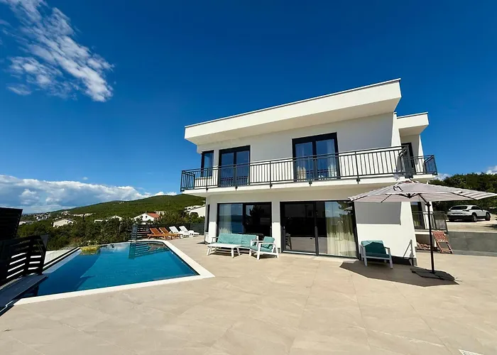 In Croatia Near The Adriatic Coast * Crikvenica